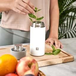 ZWILLING | THERMO - Isolierflasche für Tee & Infused Water - 0,42 Liter