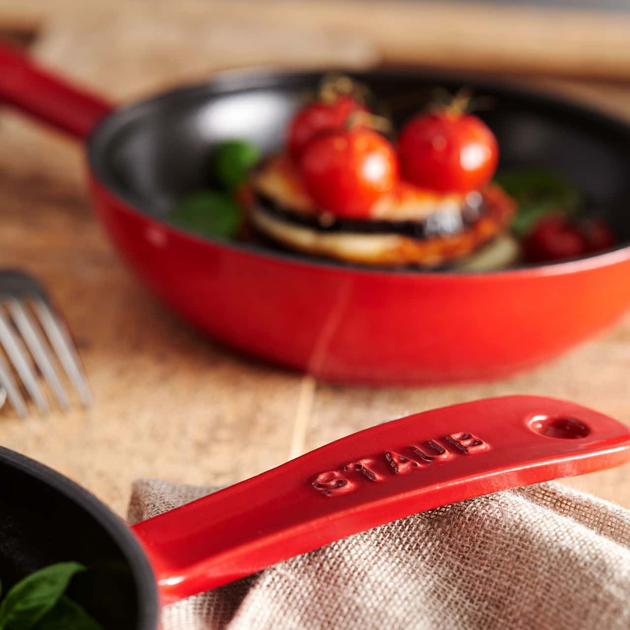 STAUB | PANS - Bratpfanne - Ø 160mm - Gusseisen - Kirsch-Rot | rund