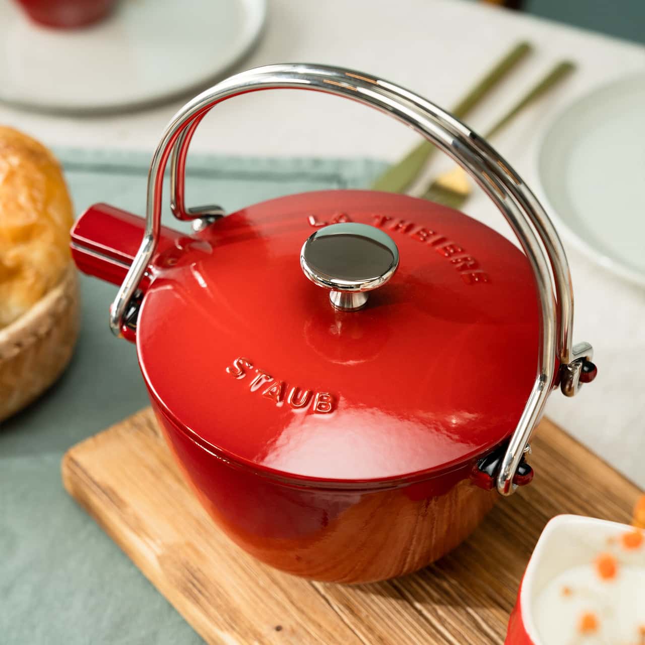 STAUB | SPECIALITIES - Teekanne - 1,1 Liter - Gusseisen - Kirsch-Rot