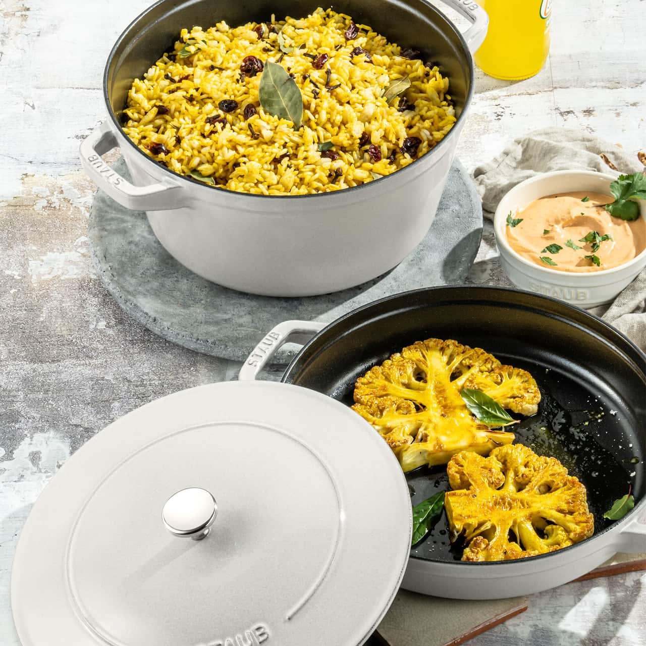 STAUB | STACKABLE SET - Kochtopfset - 2-tlg - Ø 240mm - Gusseisen - Weisser Trüffel