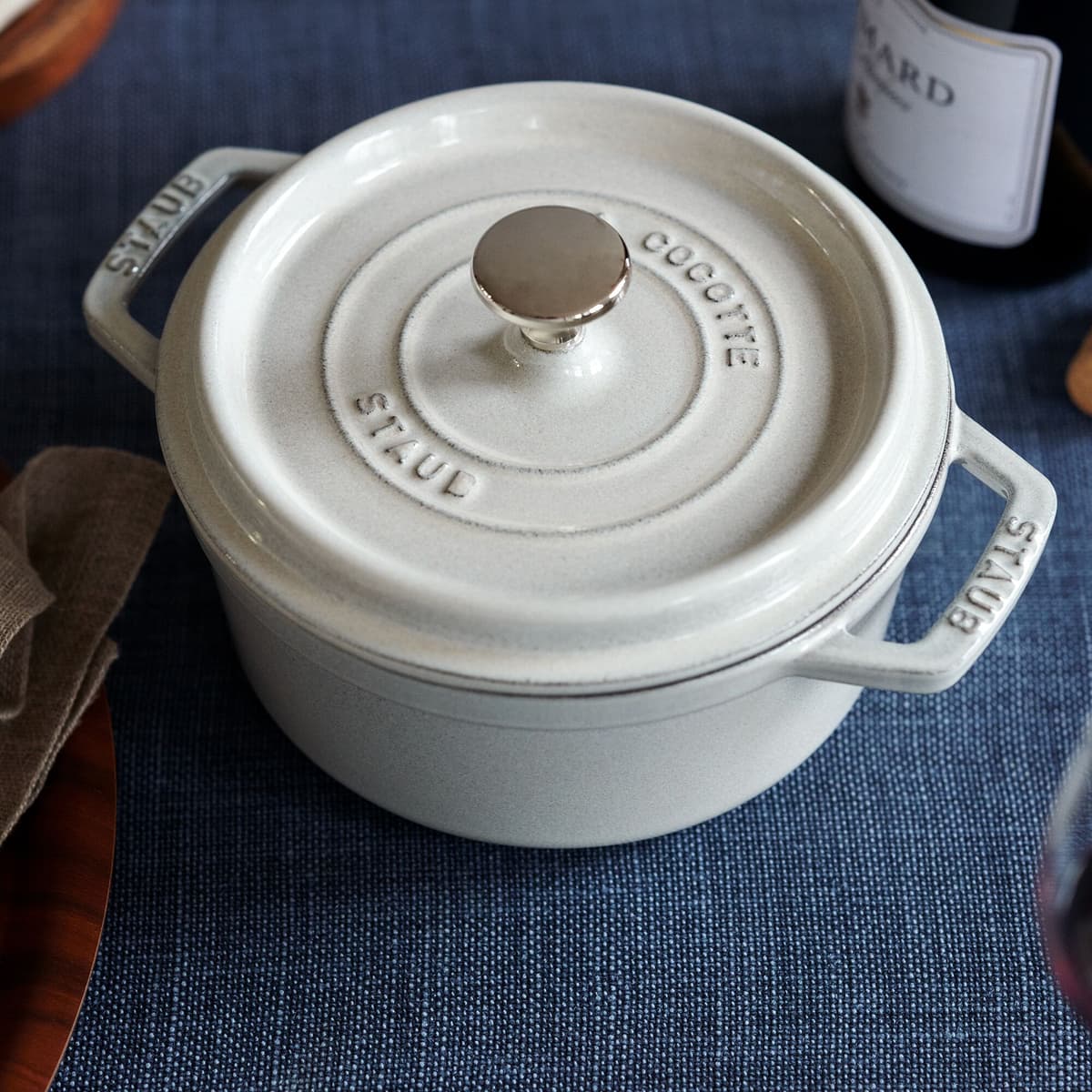 STAUB | LA COCOTTE - kokotka- Ø 280 mm - litina - bílý lanýž