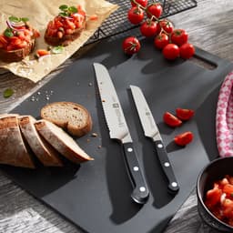 ZWILLING | PRO - Univerzální nůž s vlnitým ostřím - čepel: 130mm