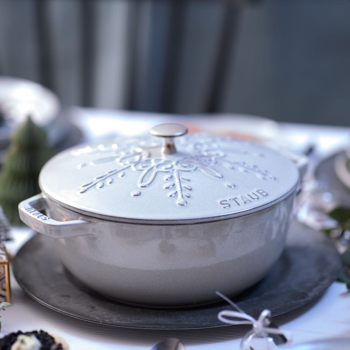 STAUB | LA COCOTTE - La Marmite - Ø 240 mm - litina - bílý lanýž