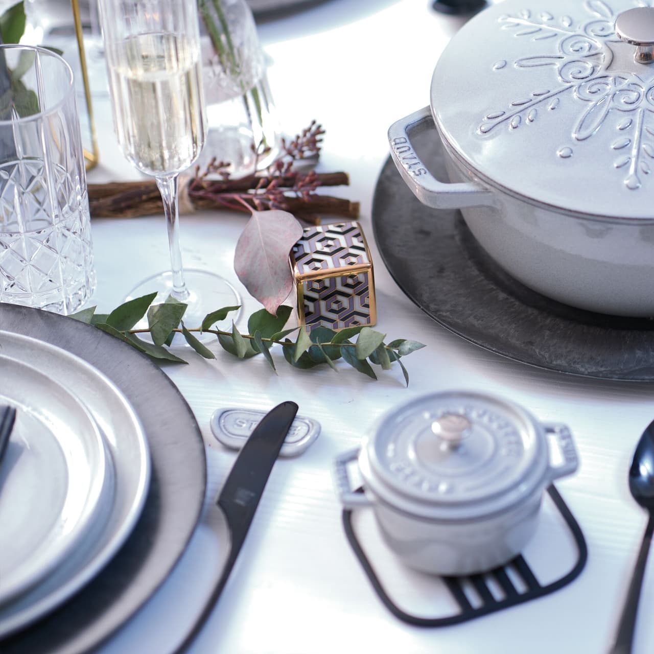 STAUB | DINING LINE - Opěrka na nože - 4dílná - keramika - bílý lanýž