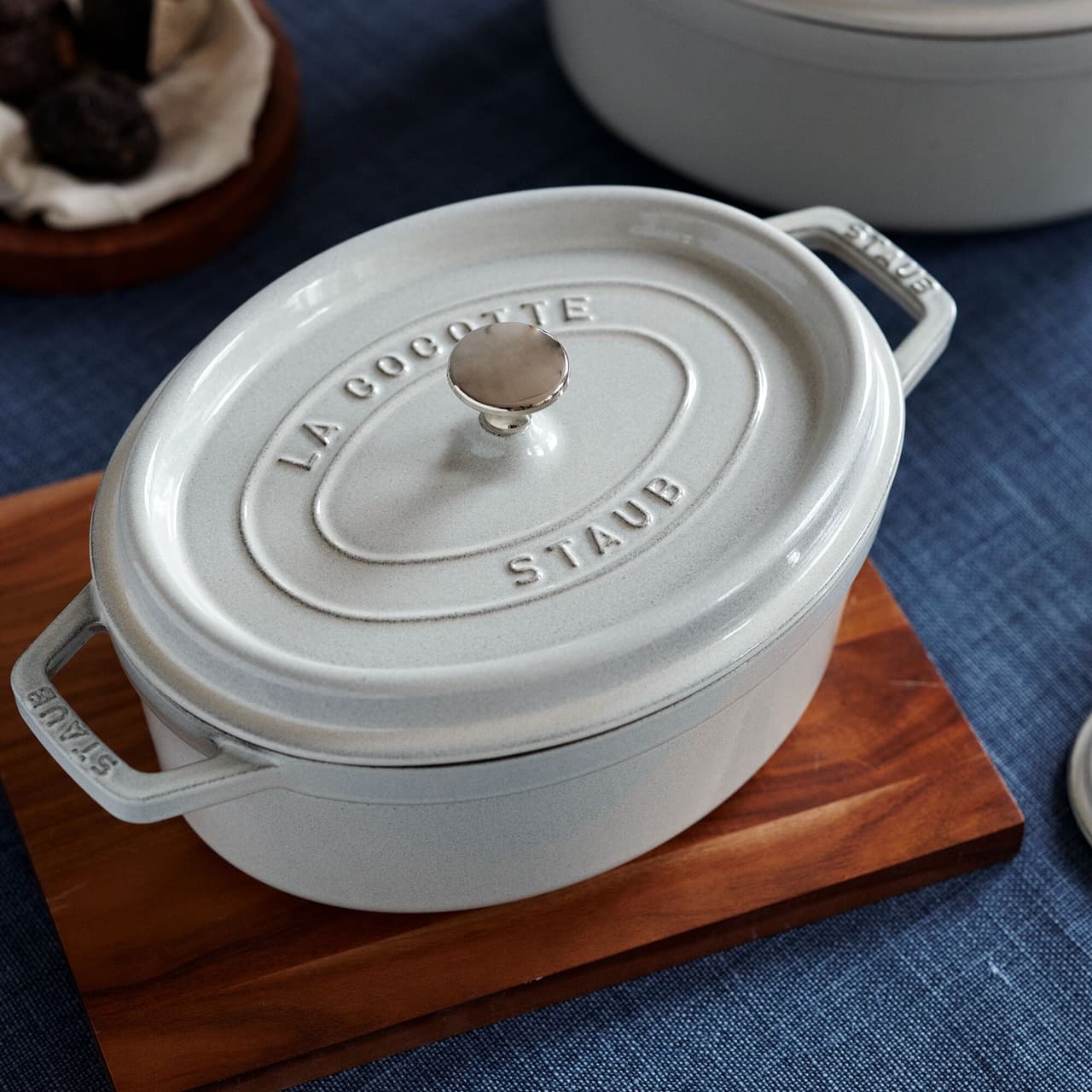 STAUB | LA COCOTTE - kokotka - oválná - 270 mm - litina - bílý lanýž