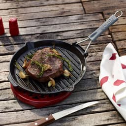 STAUB | GRILL PANS - Grilovací pánev s výlevkou - Ø 280 mm - litina - černá