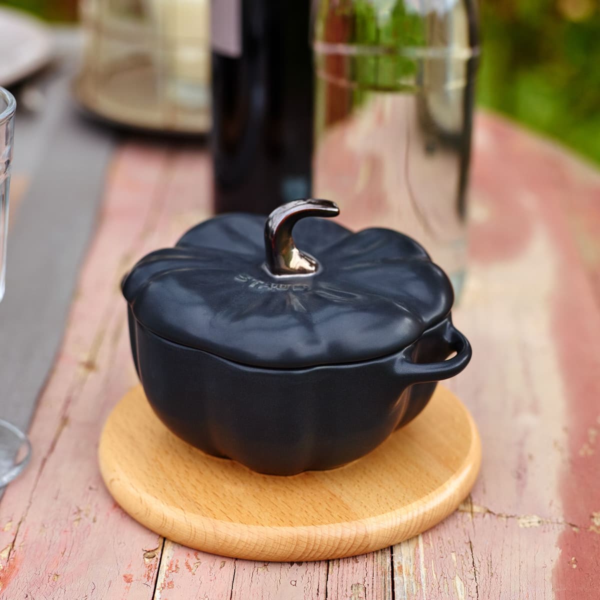 STAUB | CERAMIQUE - kokotka - tvar dýně - Ø 150 mm - keramika - černá