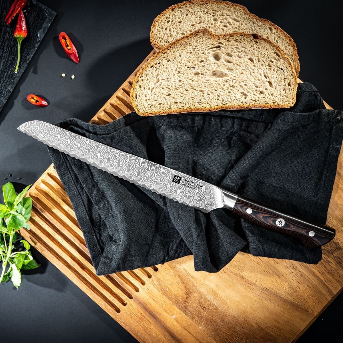 ZWILLING | TANREI - Nůž na chléb s vlnitým ostřím - čepel: 230mm